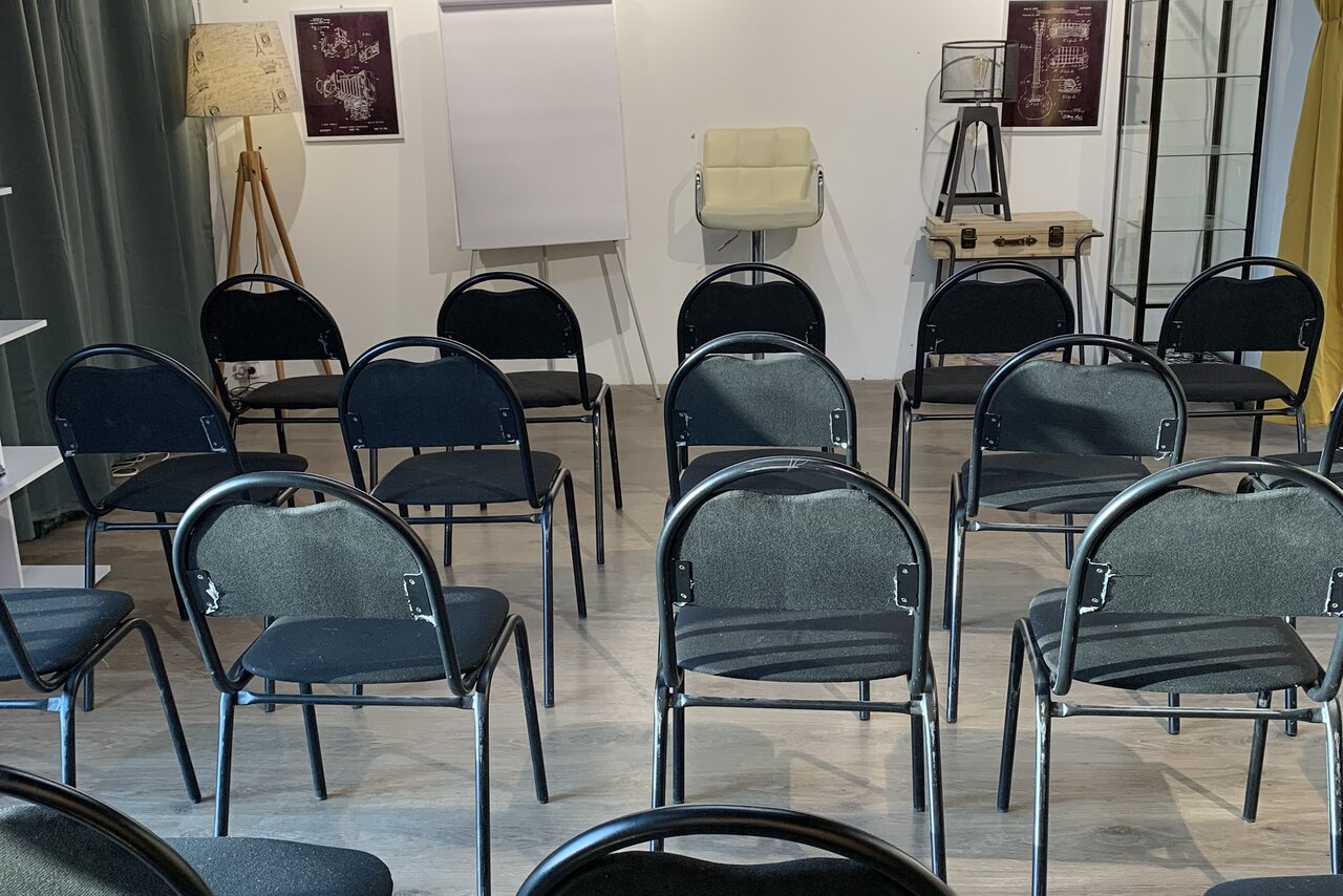 Арендовать Уютный зал для образовательных мероприятий