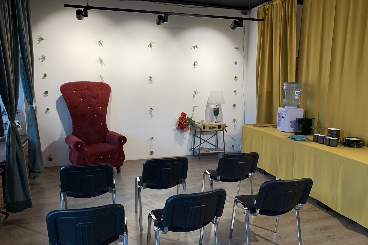 Арендовать Уютный зал для образовательных мероприятий