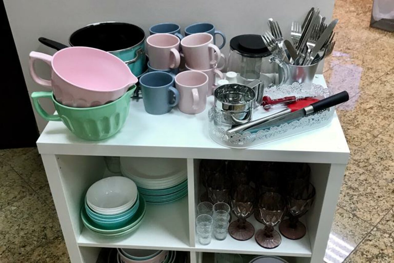 Арендовать Bright loft studio with kitchen