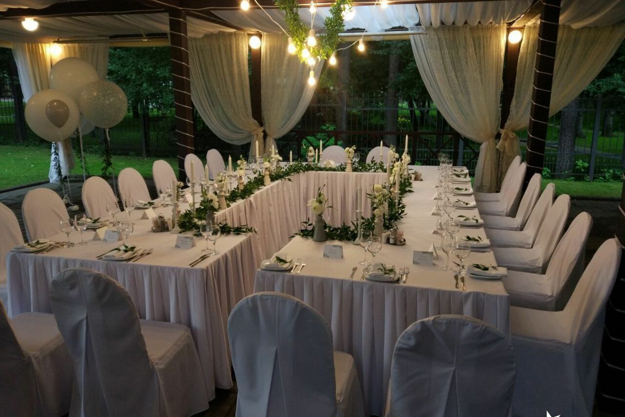 Арендовать Гостиница "Октябрьская"