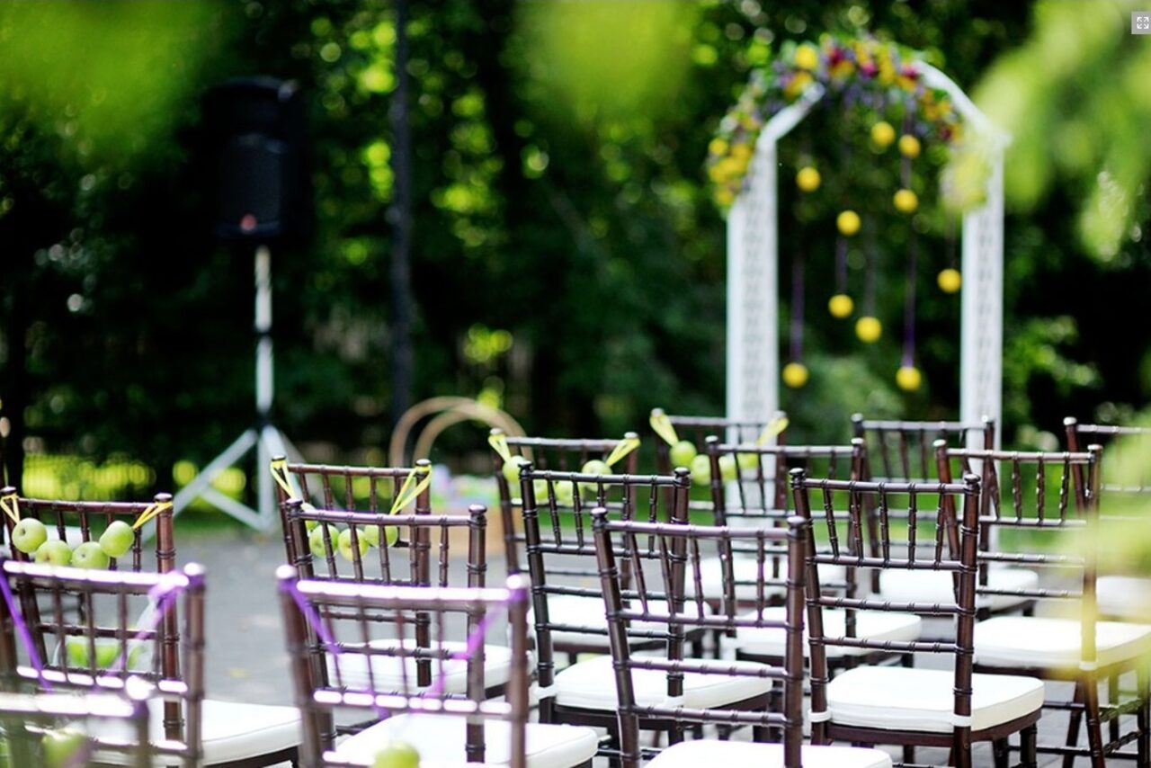 Арендовать Гостиница "Октябрьская"