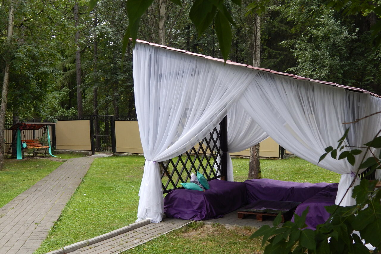 Арендовать Гостиница "Октябрьская"