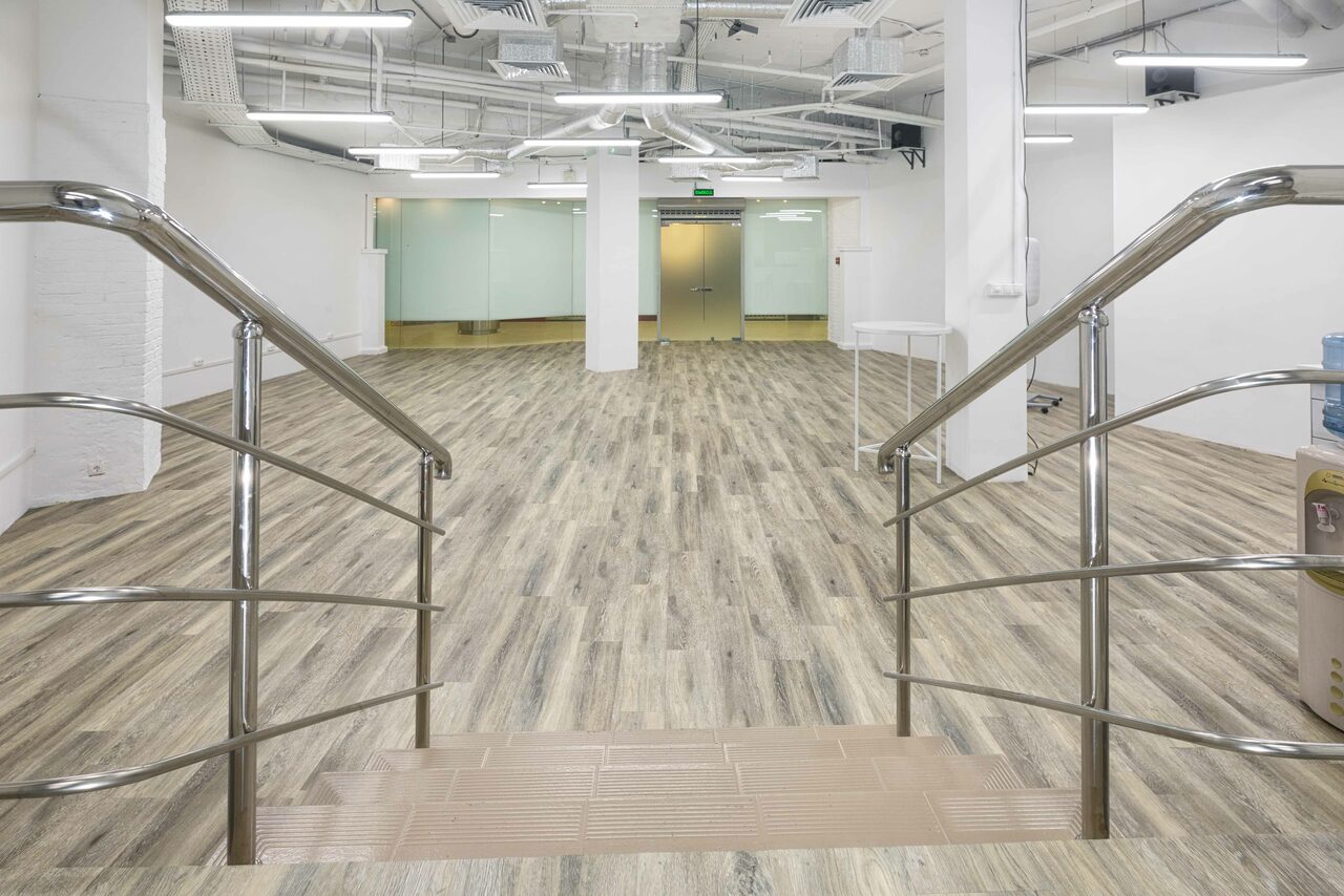 Арендовать Стильный лофт в светлых тонах