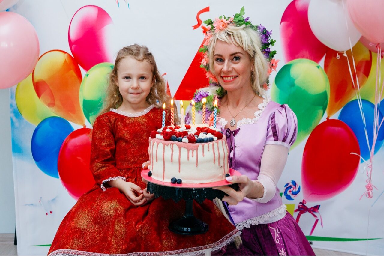 Арендовать Palitra-Event. Современный белый лофт