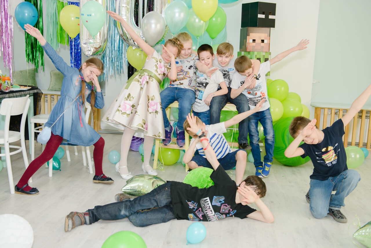 Арендовать Грядки-Прятки Большой светлый зал для мероприятий