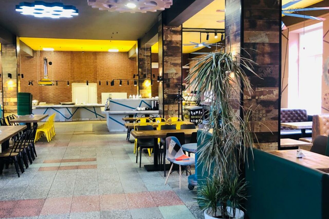 Арендовать Ланч Поинт Трансформируемый зал-лофт