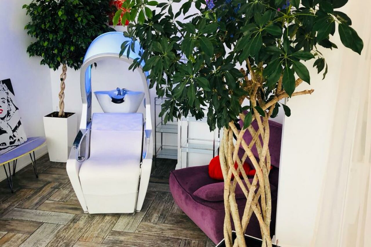 Арендовать Сдаётся VIP кабинет в Салоне красоты