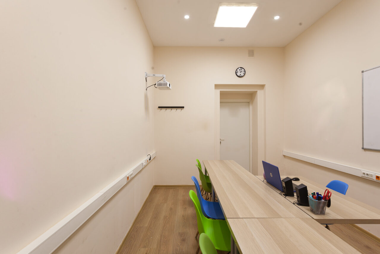 Арендовать даспроект.рф Кабинет с партами