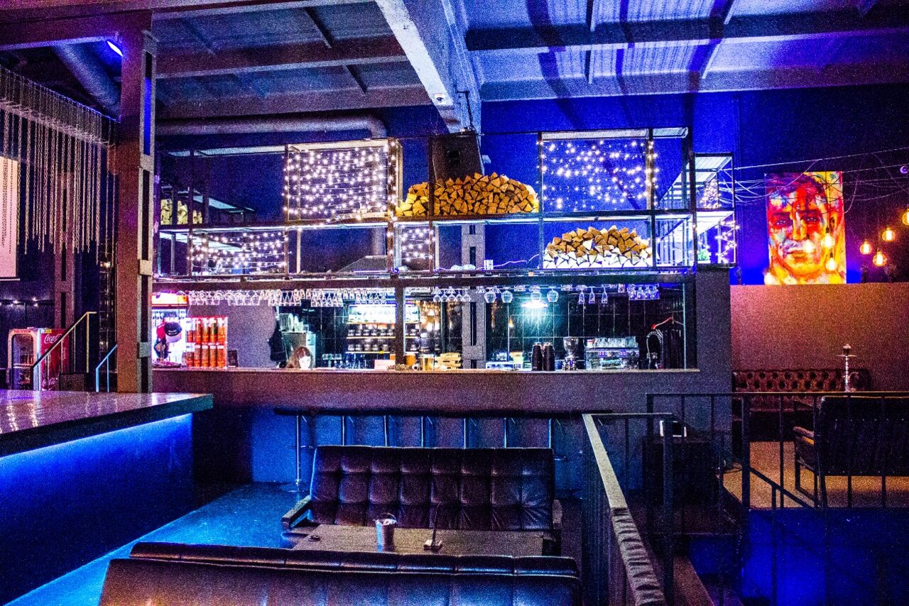 Арендовать Огромный лофт на Киевской