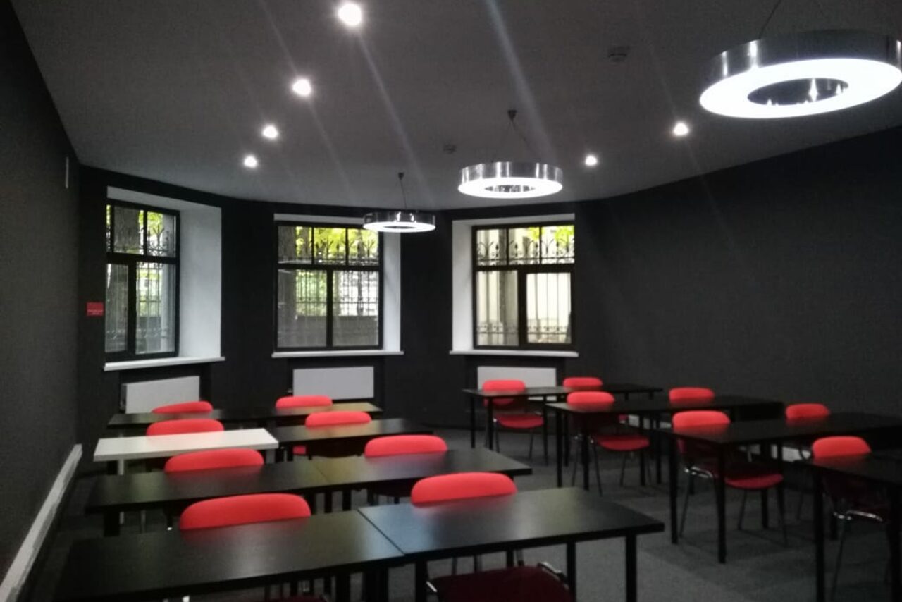 Арендовать Институт гостиничного и ресторанного дела SWISSAM 