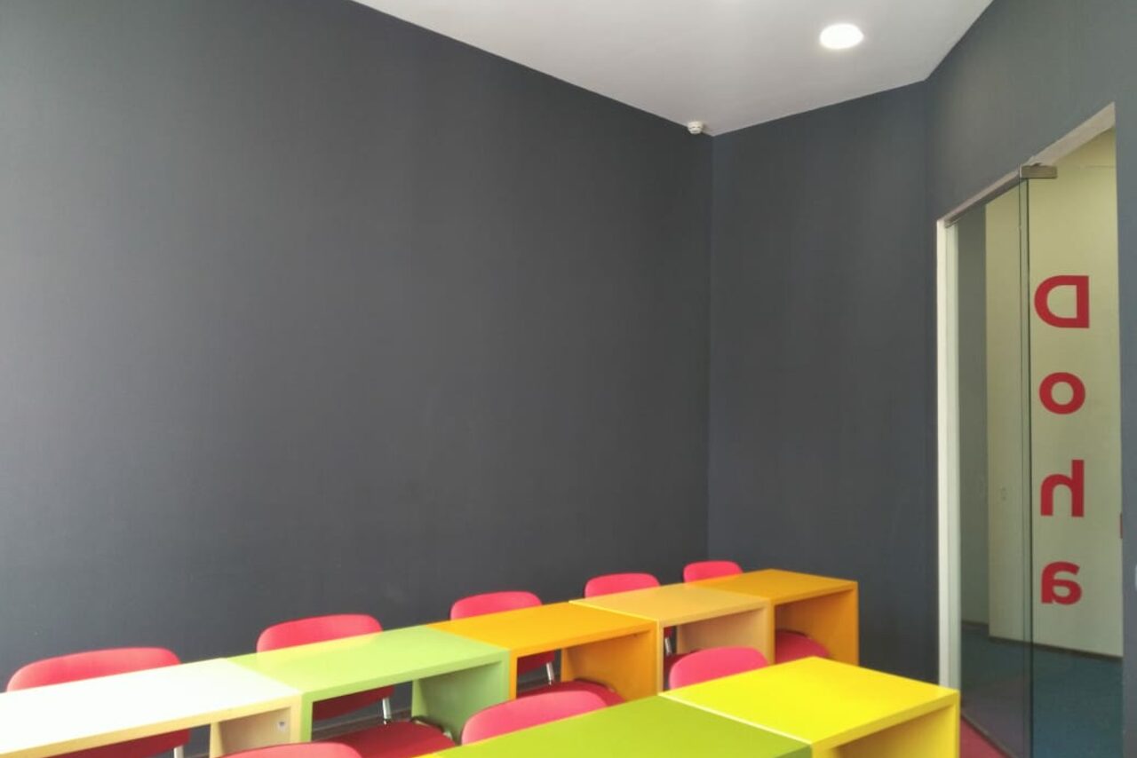 Арендовать Институт гостиничного и ресторанного дела SWISSAM 