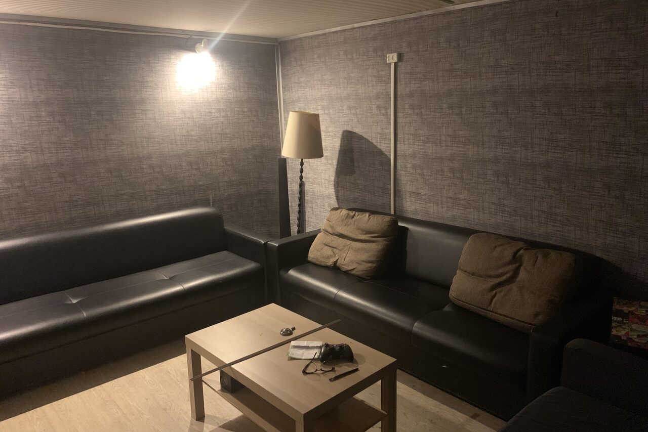 Арендовать Лофт с небольшой сценой