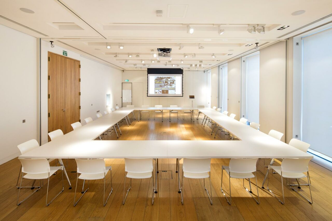 Арендовать The Goldsmiths' Centre Exhibition Room