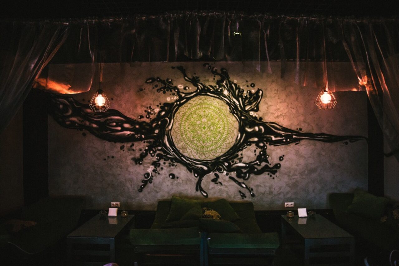 Арендовать Shantaram Lounge Лофт-кальянная в Мытищах