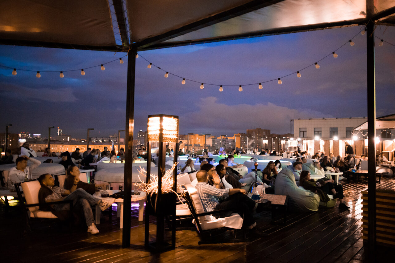 Арендовать Уникальная площадка под открытым небом на крыше здания