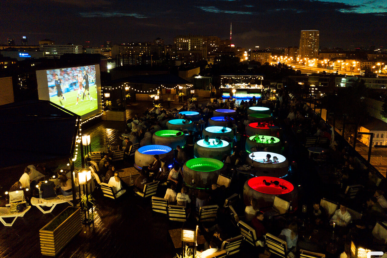 Арендовать Уникальная площадка под открытым небом на крыше здания