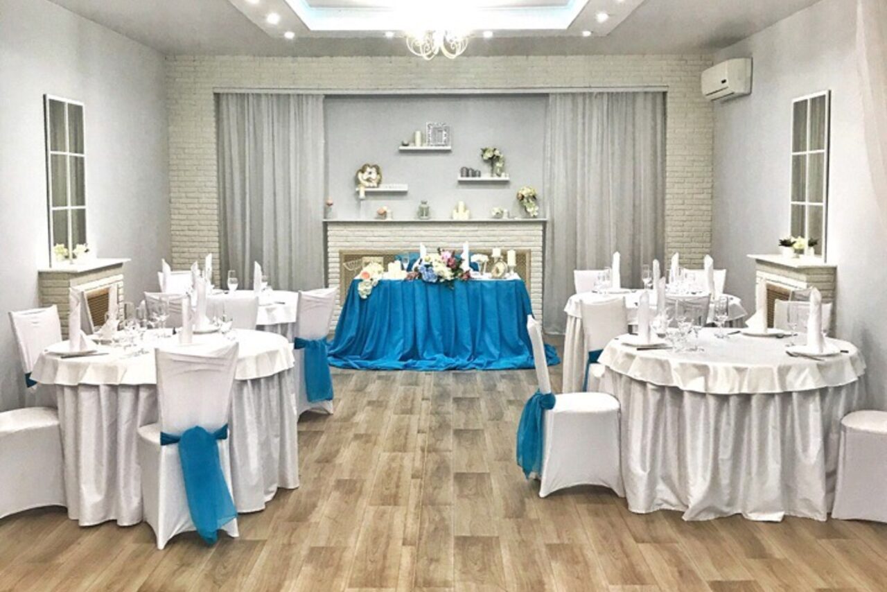 Арендовать Банкетный зал в белом кирпиче