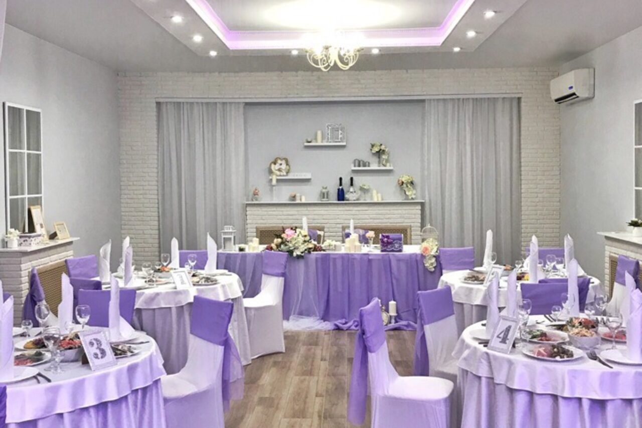 Арендовать Банкетный зал в белом кирпиче