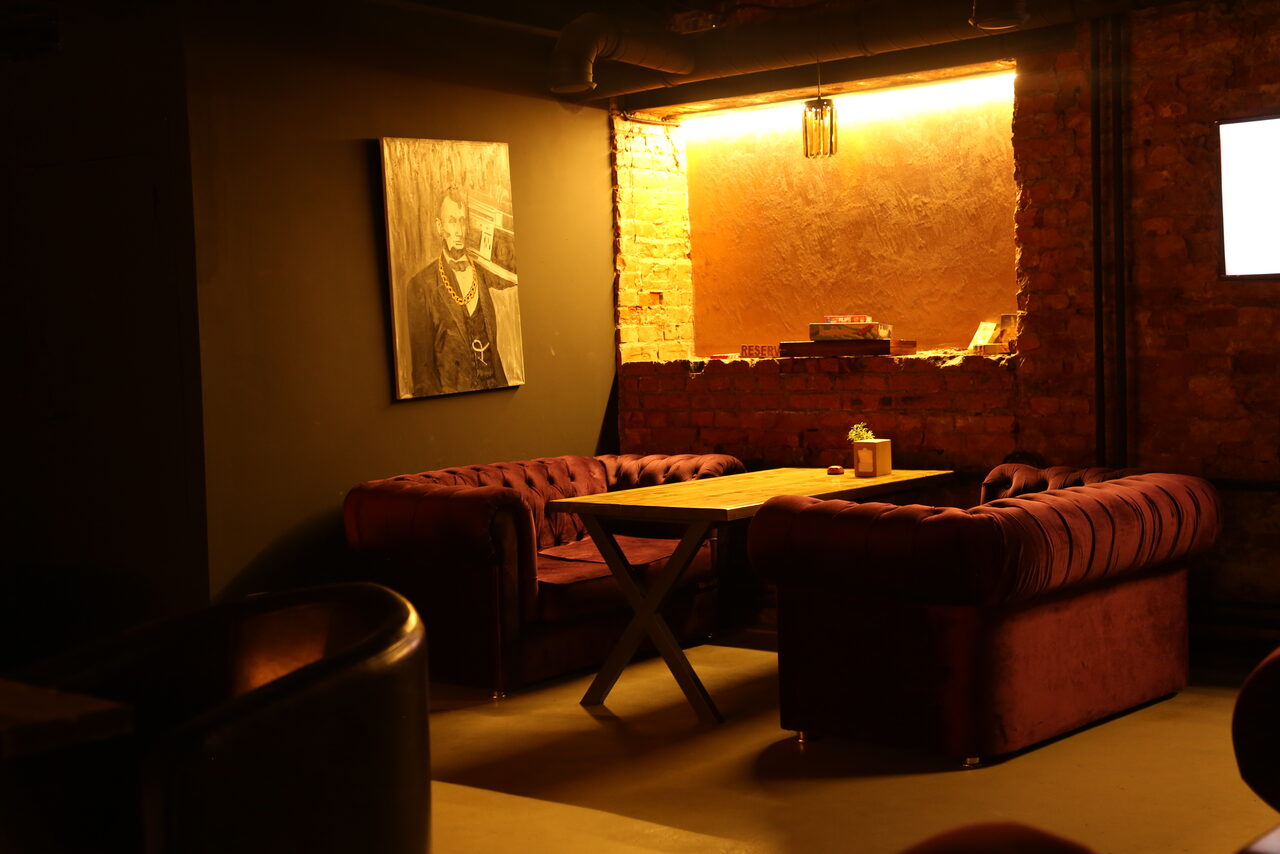 Арендовать Кedr Lounge Bar - Кальянная Кедр