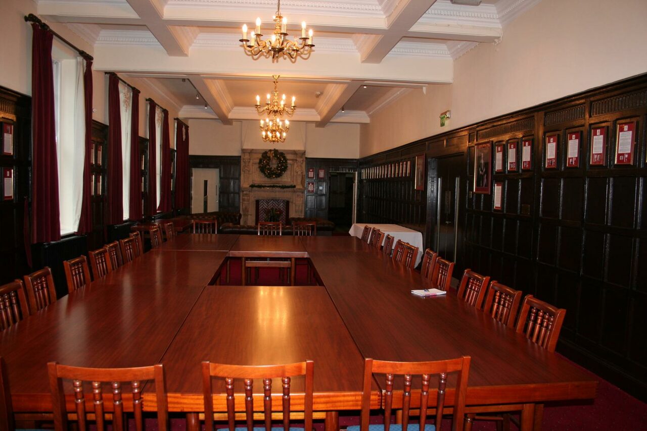 Арендовать Dining Room at Bloomsbury