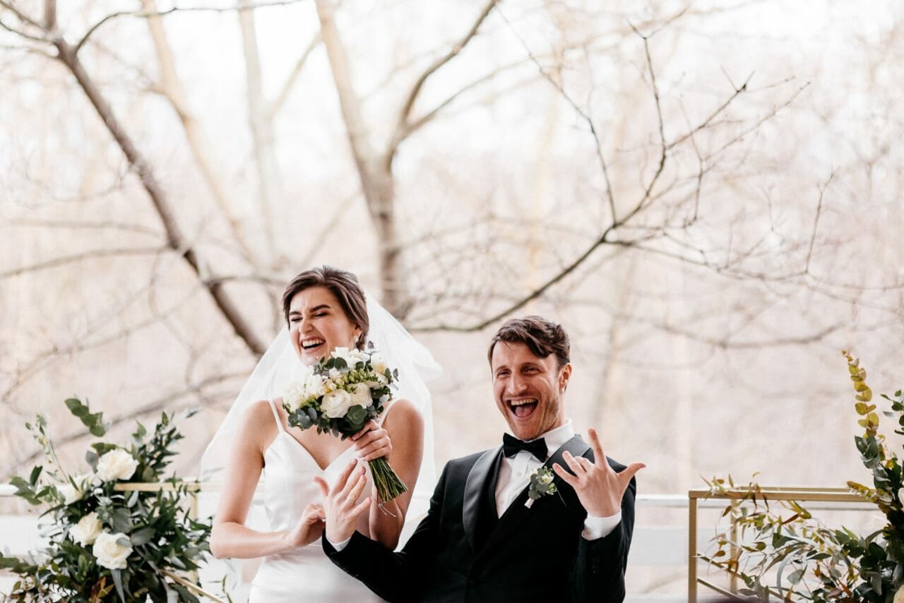 Арендовать Кафе Море Внутри. Открытая веранда в парке