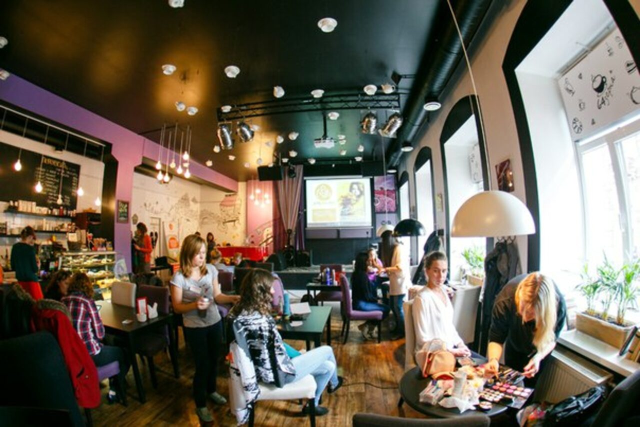 Арендовать Арт-кофейня «64 зерна»