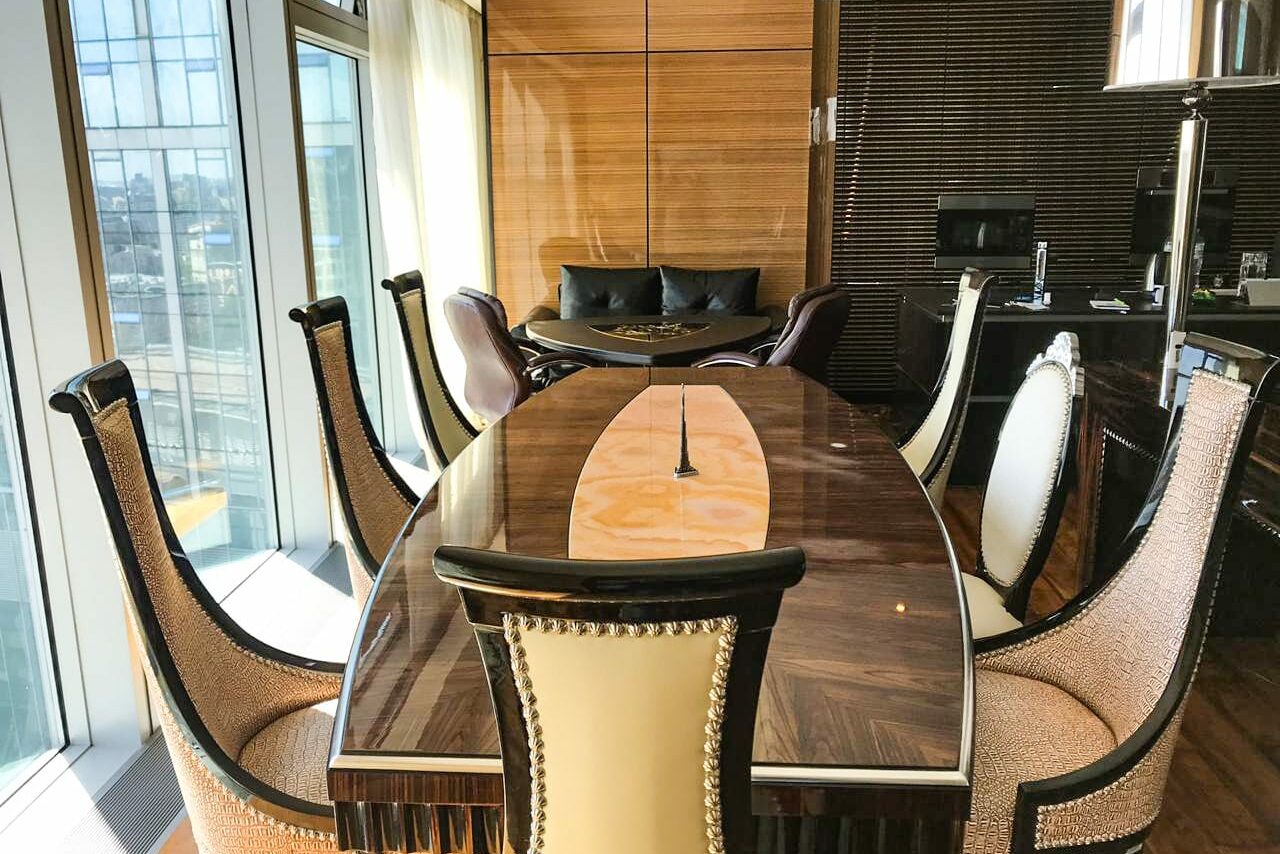 Арендовать Crystal Ballroom VIP-переговорная в Москва Сити