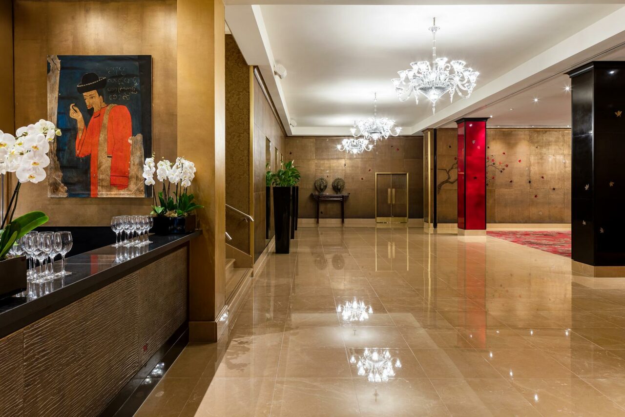 Арендовать Crystal Room 