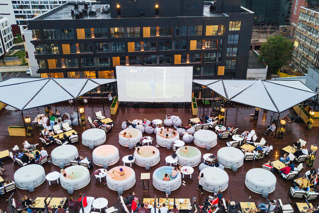 Арендовать Igloobar Многофункциональная крыша в центре Москвы