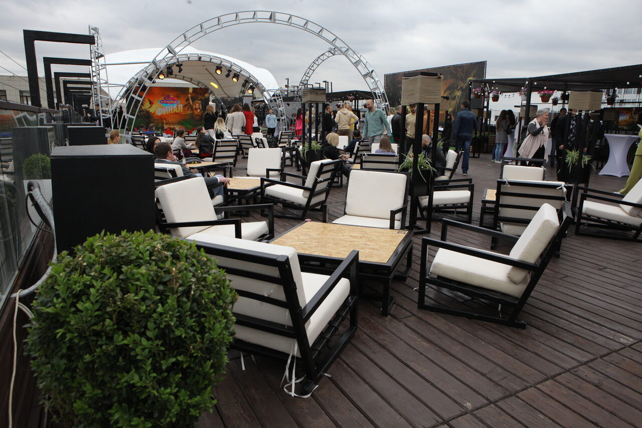 Арендовать Igloobar Многофункциональная крыша в центре Москвы