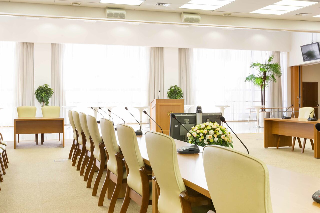 Арендовать Find Hall Большой конференц-зал в Дубне