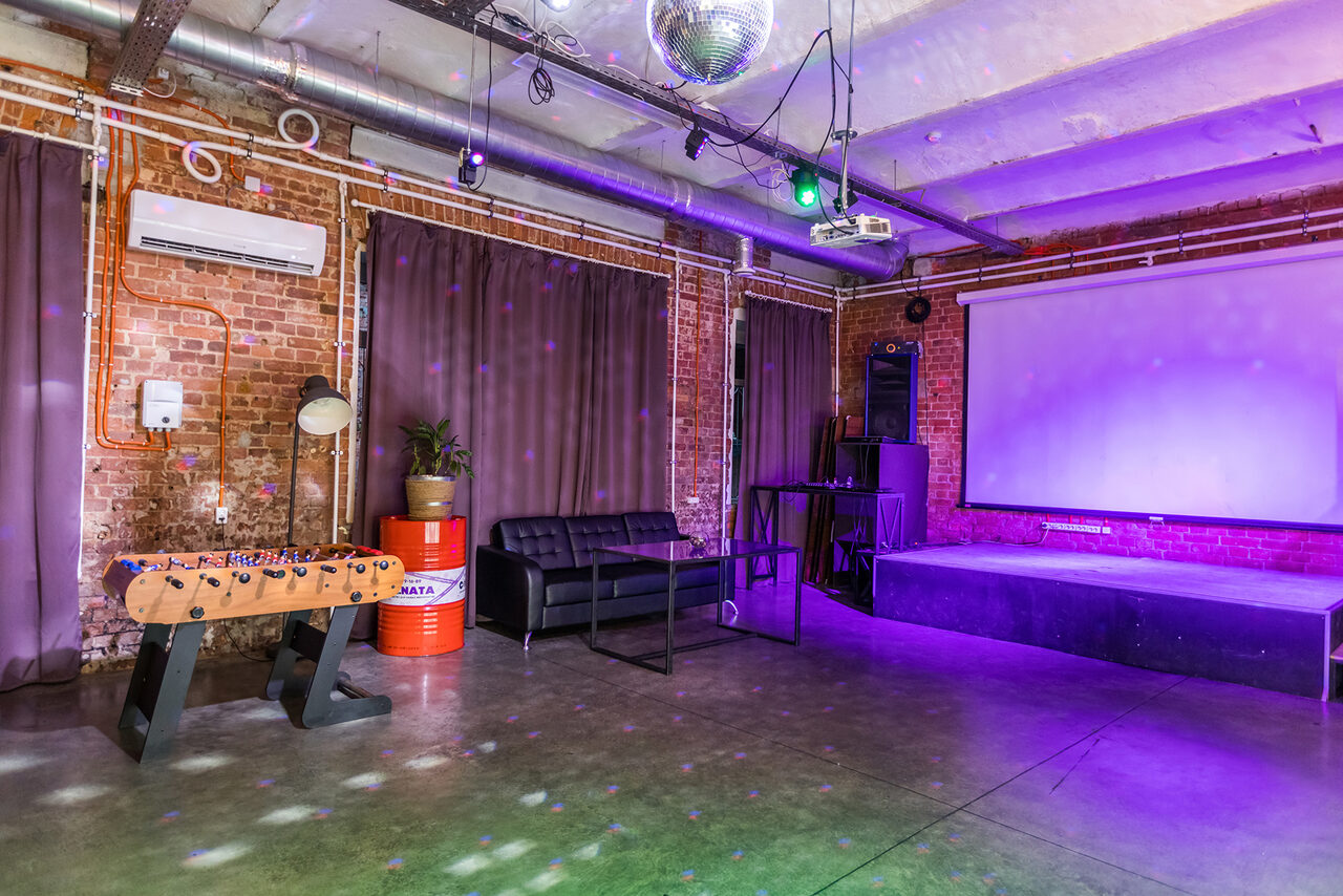 Арендовать Stylish loft for business and celebratory events