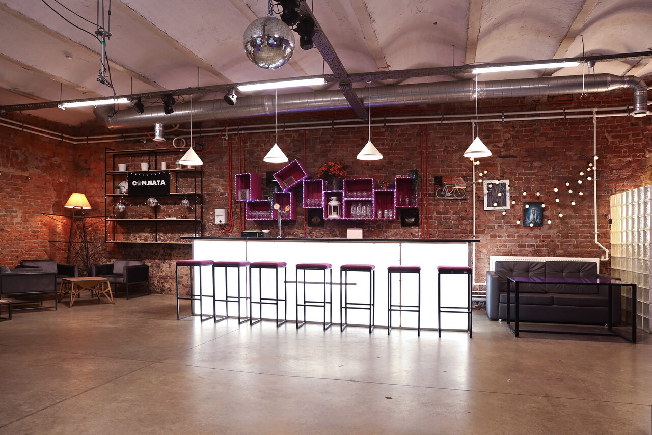 Арендовать Stylish loft for business and celebratory events