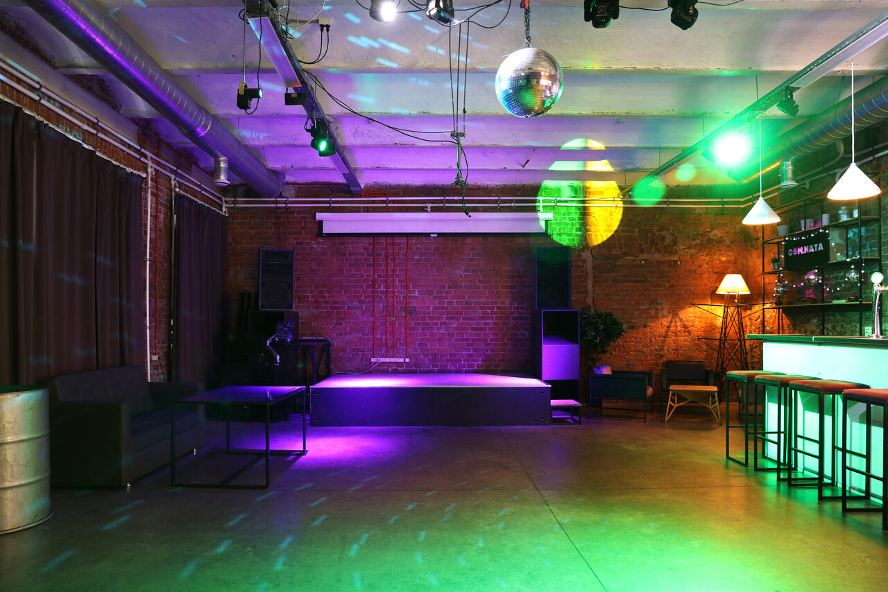 Арендовать Stylish loft for business and celebratory events