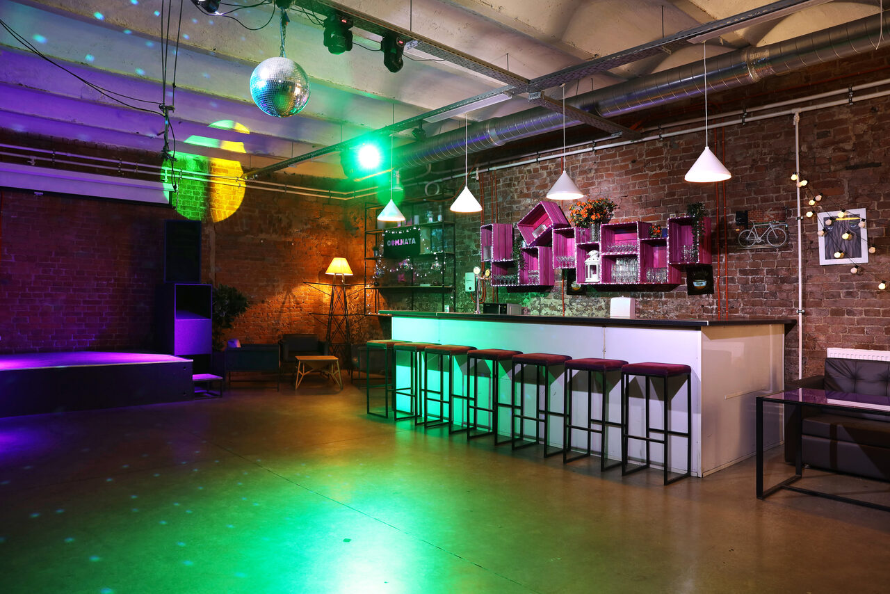 Арендовать Stylish loft for business and celebratory events