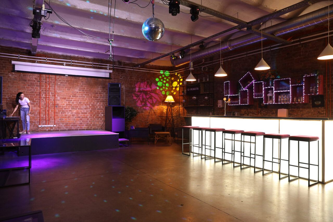 Арендовать Stylish loft for business and celebratory events