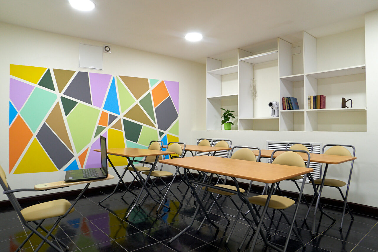 Арендовать Master Studio Светлый зал для обучения в историческом центре