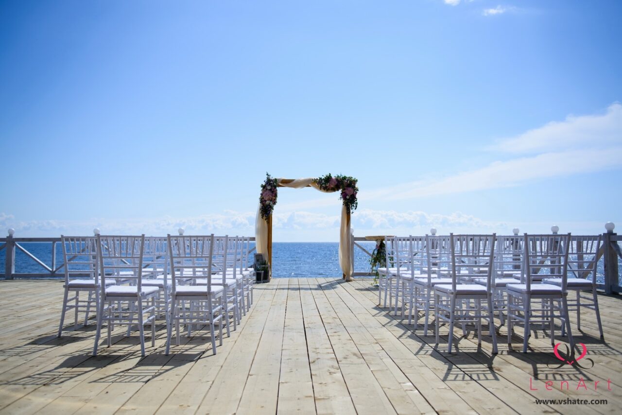 Арендовать Paradise Шатер на берегу Финского залива