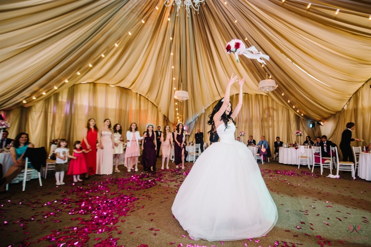 Арендовать Paradise Шатер на берегу Финского залива