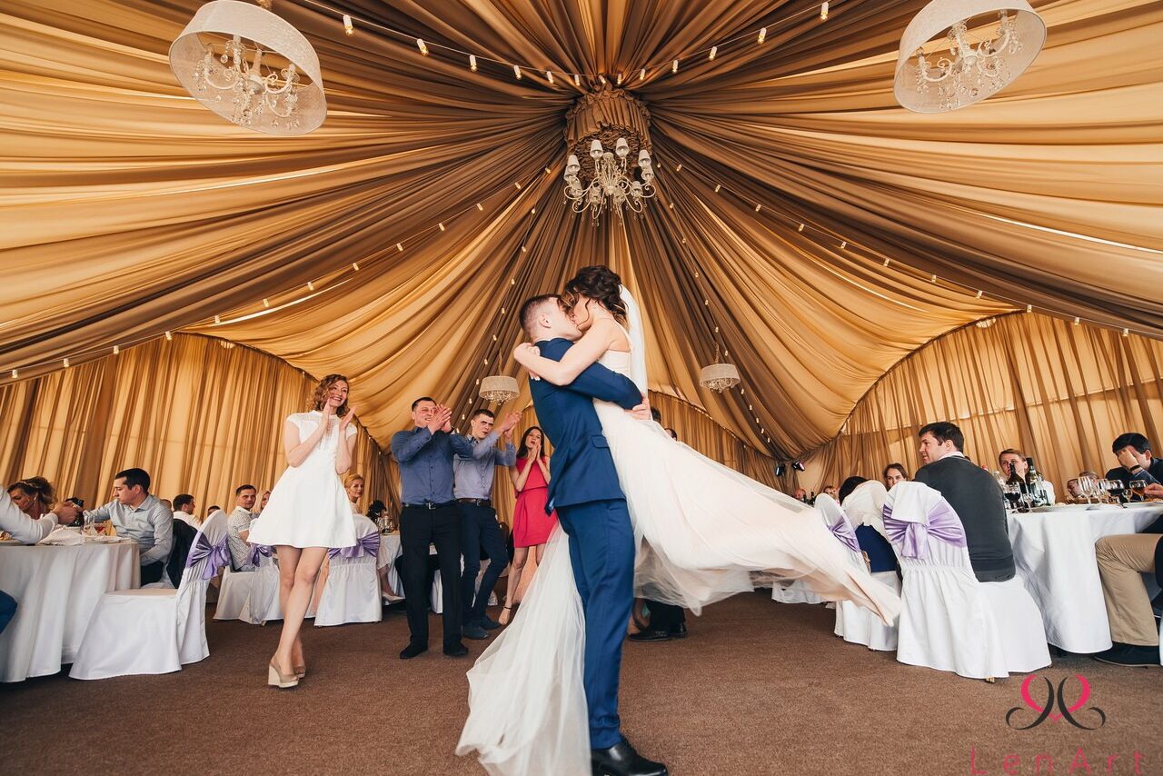 Арендовать Paradise Шатер на берегу Финского залива