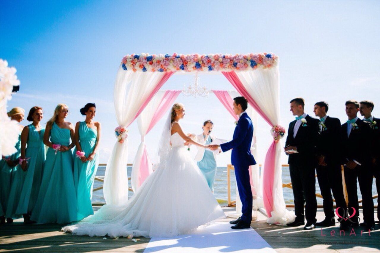 Арендовать Paradise Шатер на берегу Финского залива