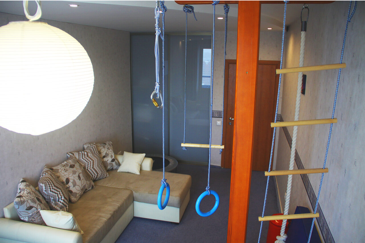 Арендовать Двухуровневая квартира 