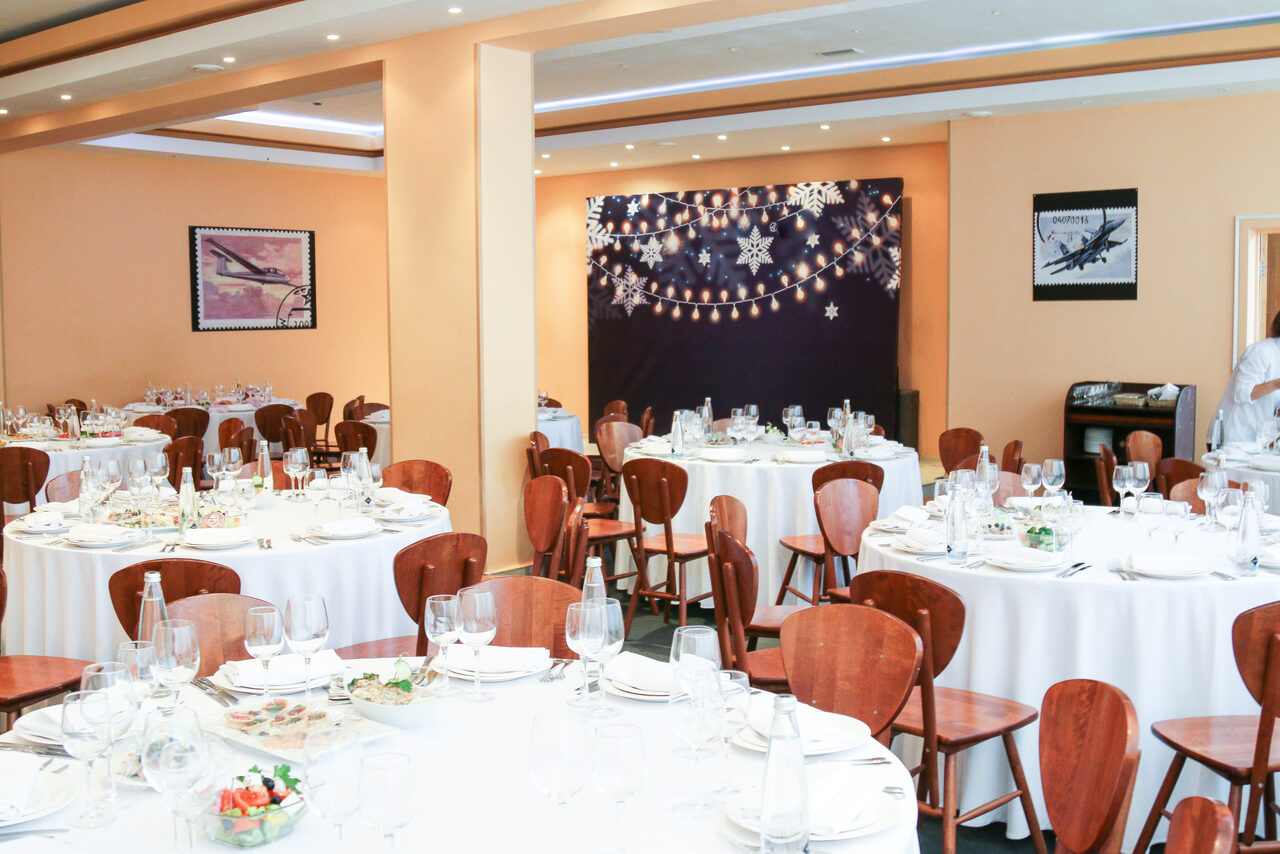 Арендовать Банкетный зал для праздников и конференций