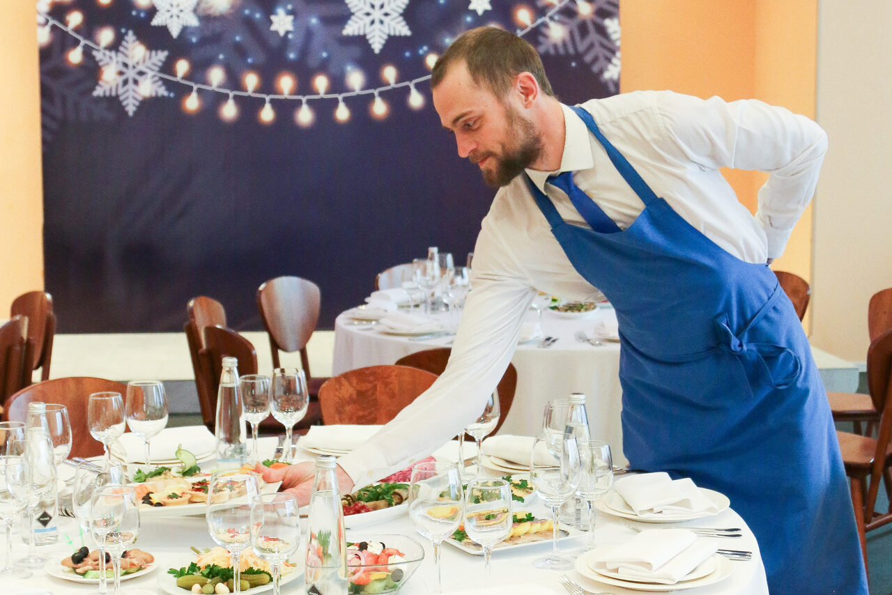 Арендовать Банкетный зал для праздников и конференций