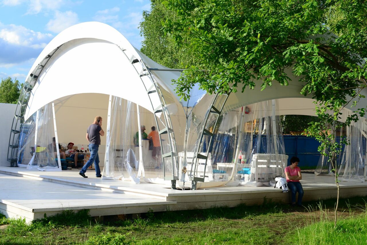 Арендовать MosWake. Летняя площадка для загородных мероприятий 