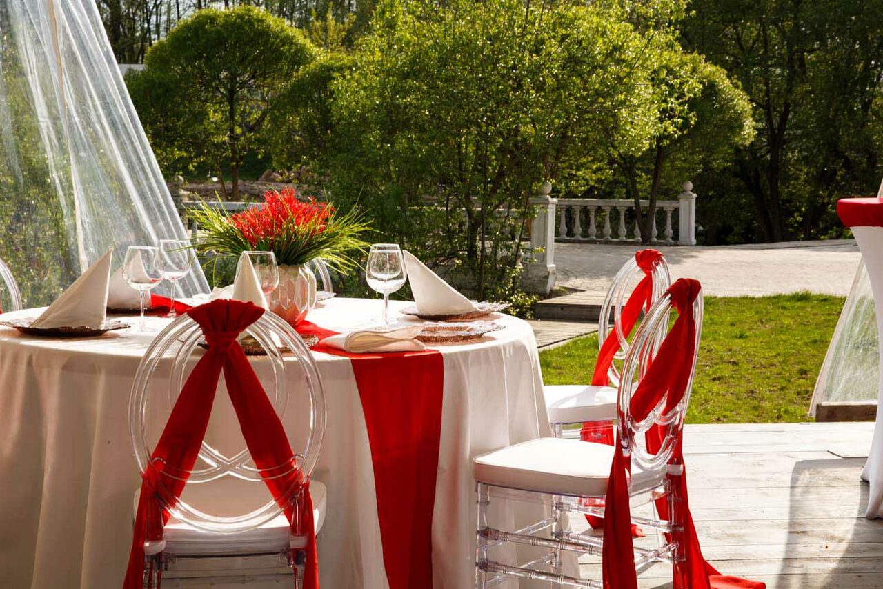 Арендовать Шатер у воды от компании WEDDINGSFERA