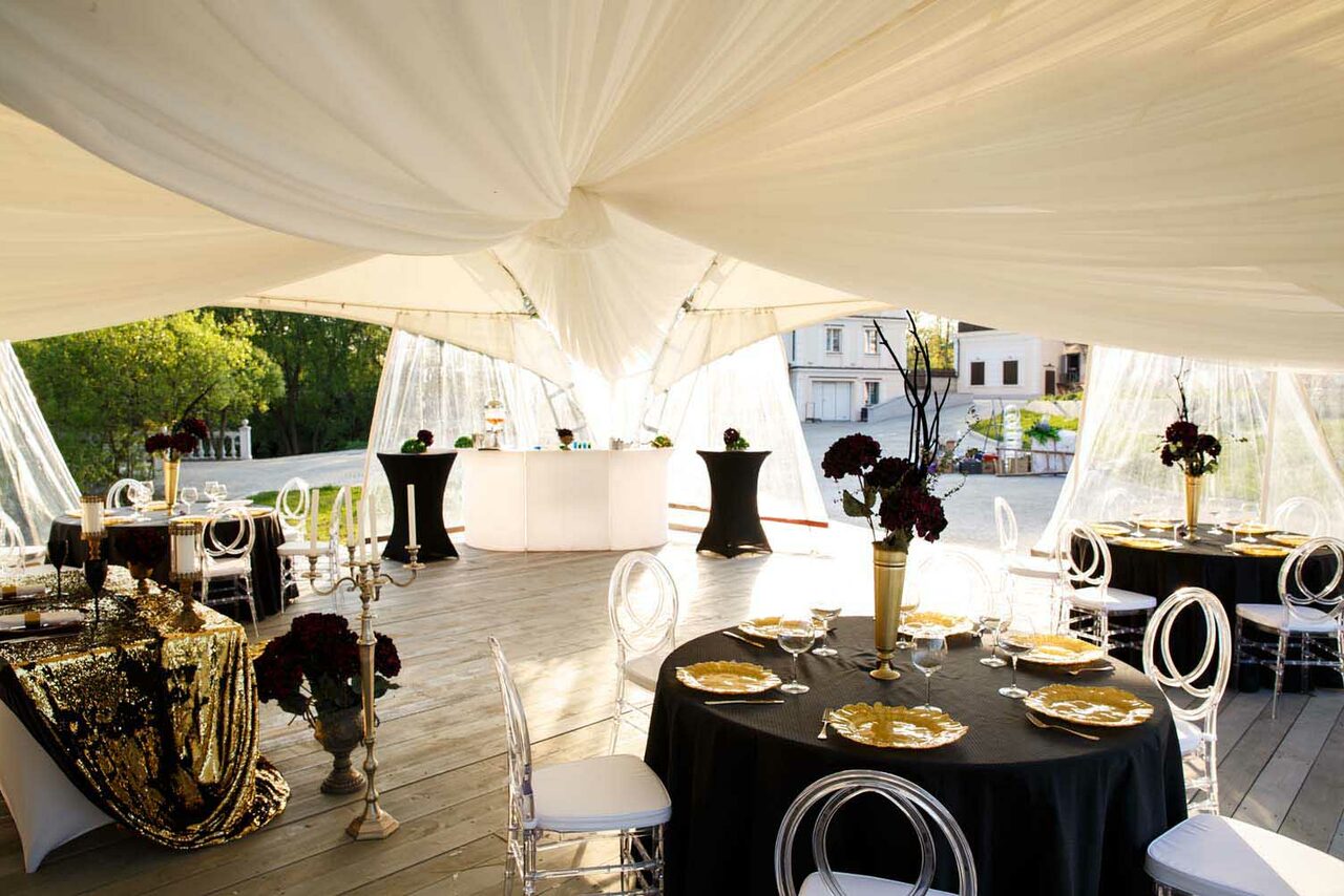 Арендовать Шатер у воды от компании WEDDINGSFERA