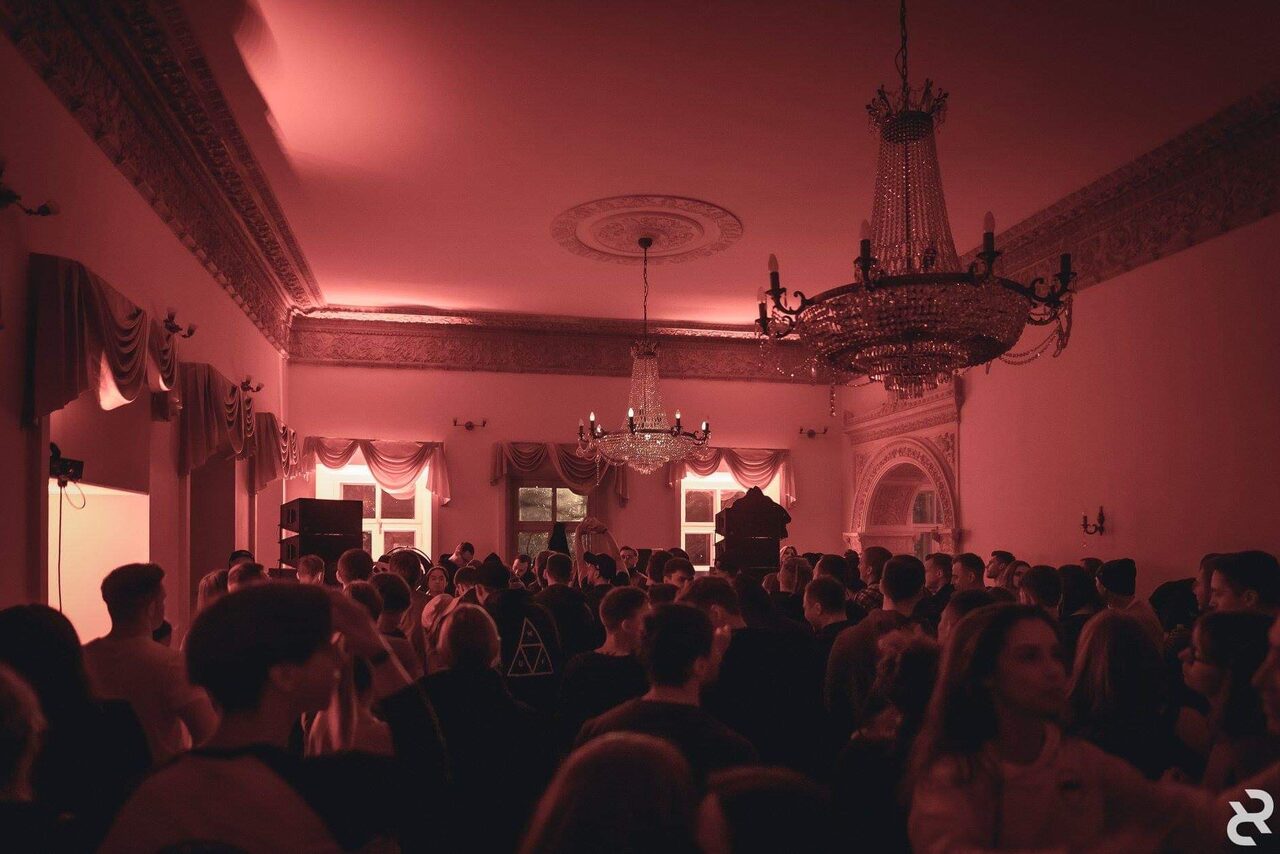 Арендовать Avangarden – двухэтажный особняк