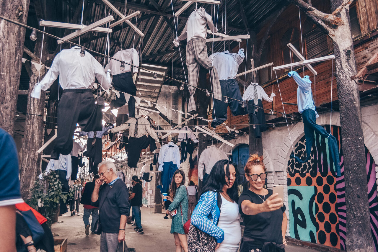 Арендовать Vernissage Уличная зона для масштабных мероприятий