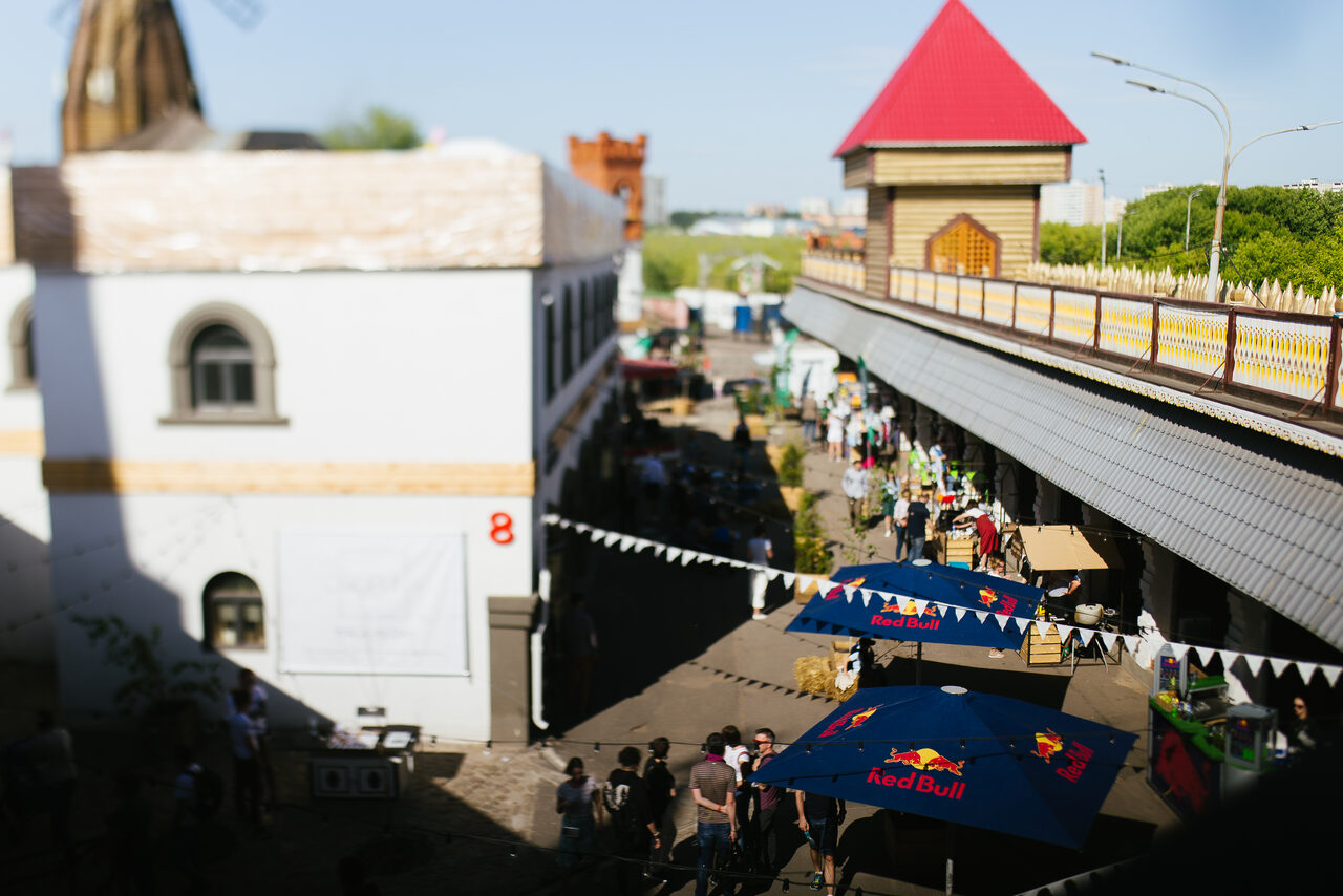 Арендовать Vernissage Уличная зона для масштабных мероприятий